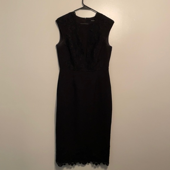 Maggy London Lace Sheath Dress Size 8 - Picture 1 of 3
